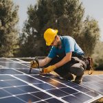 Entretien et Maintenance des Installations Solaires au Maroc - Guide