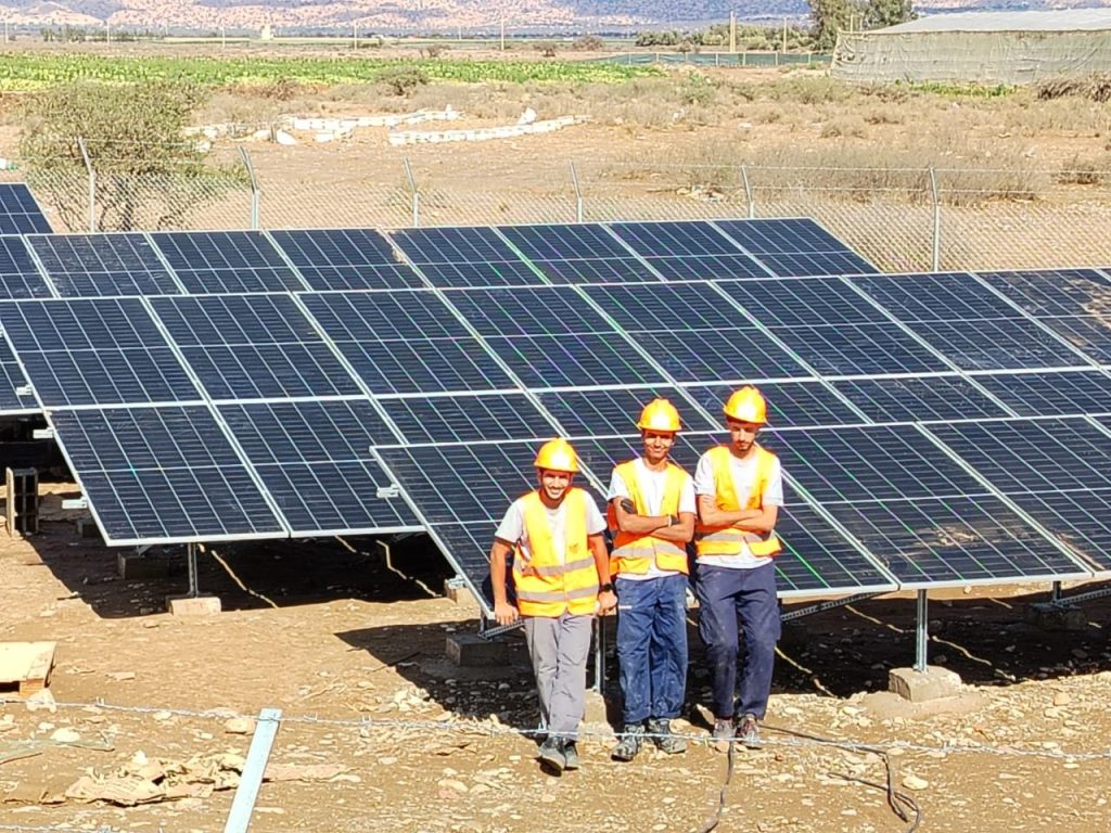Techniciens Sunenergy sur une installation photovoltaïque